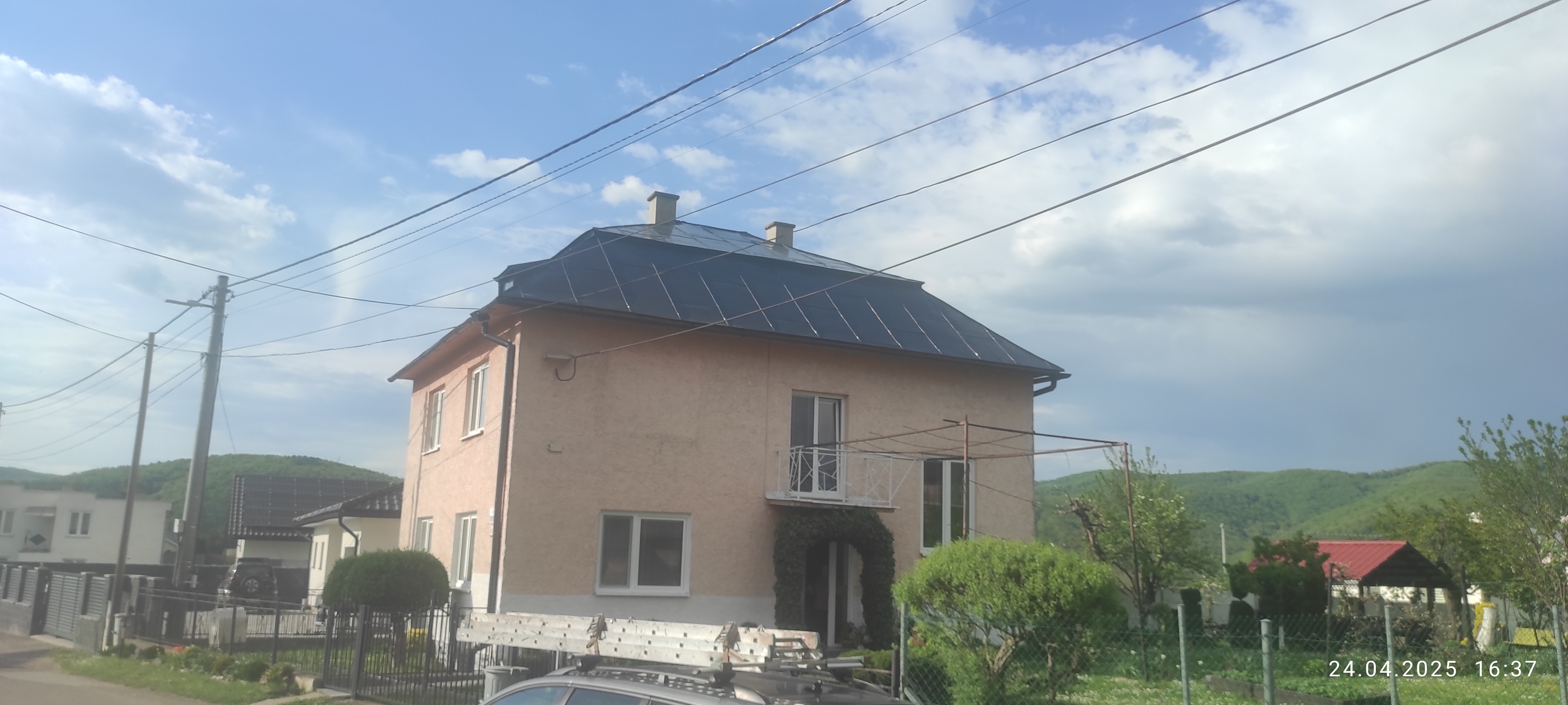 Realizácia maľovania strechy